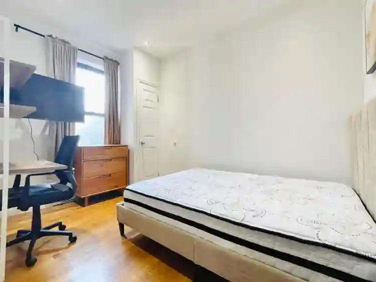 Amsterdam Avenue Room #