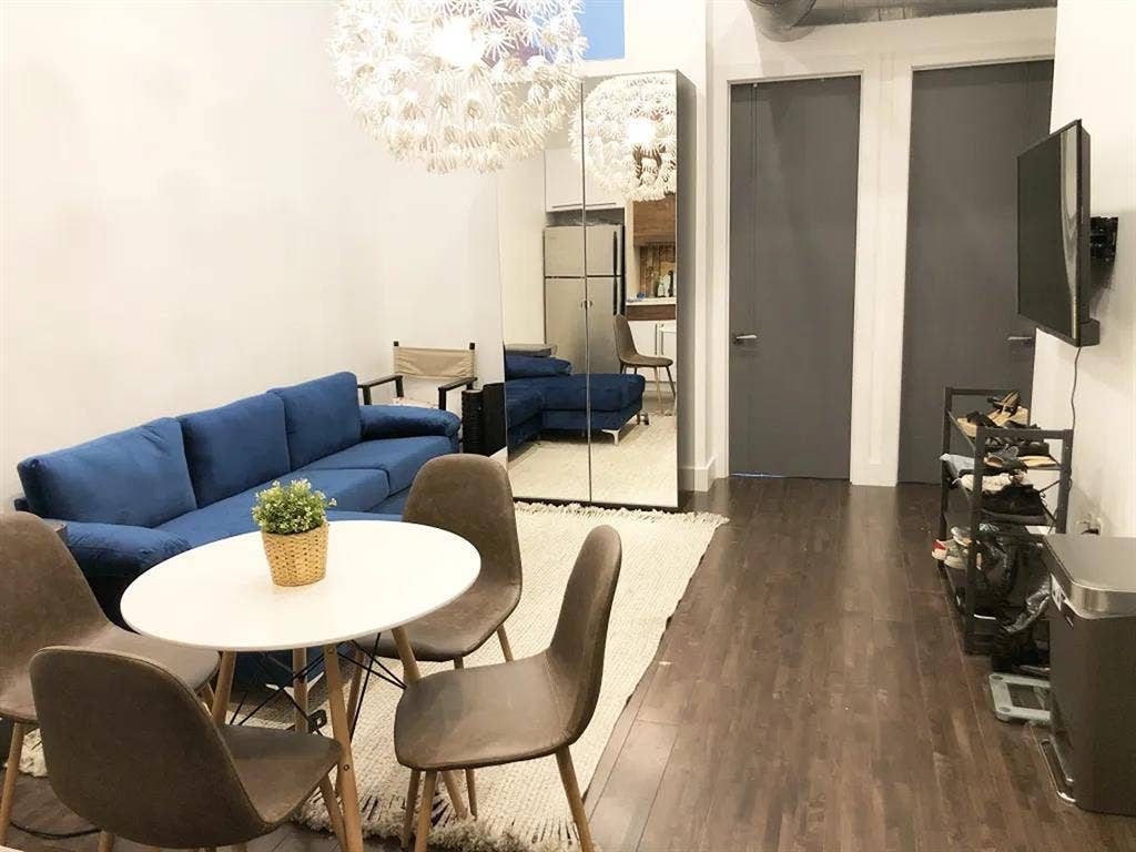 Hancock Street Room #