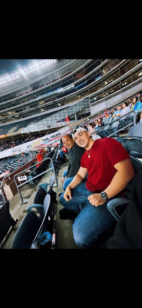 Looking for roomates