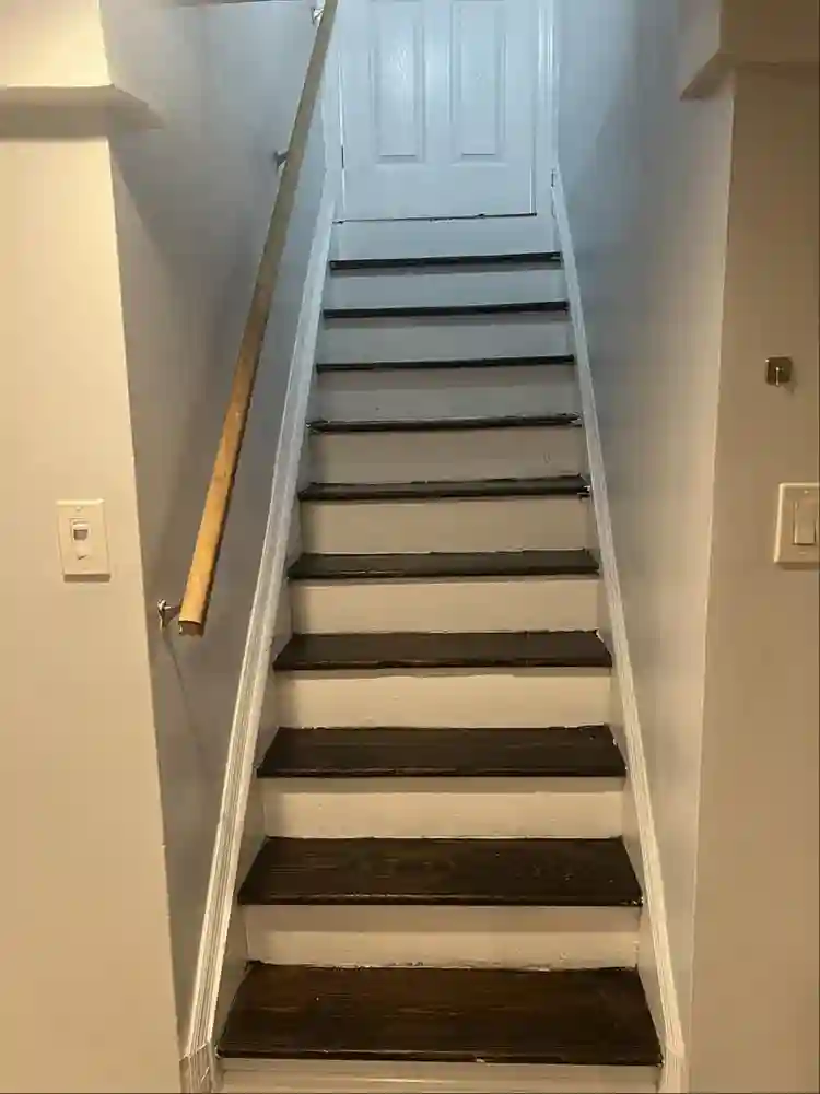 Offering Room for rent