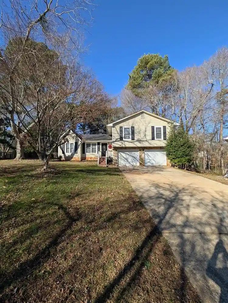 2 BR in Lawrenceville