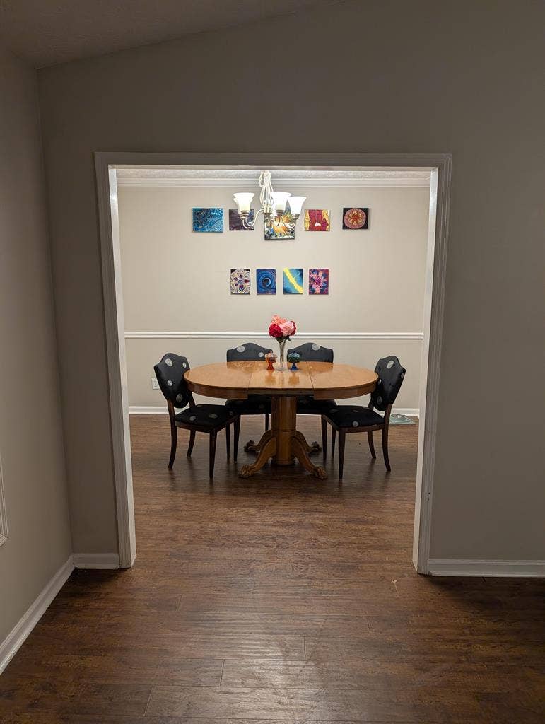 2 BR in Lawrenceville