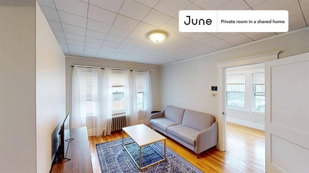 3 BR in Boston