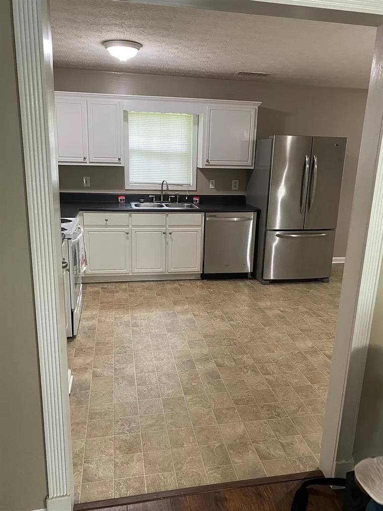 4 BR in Marietta