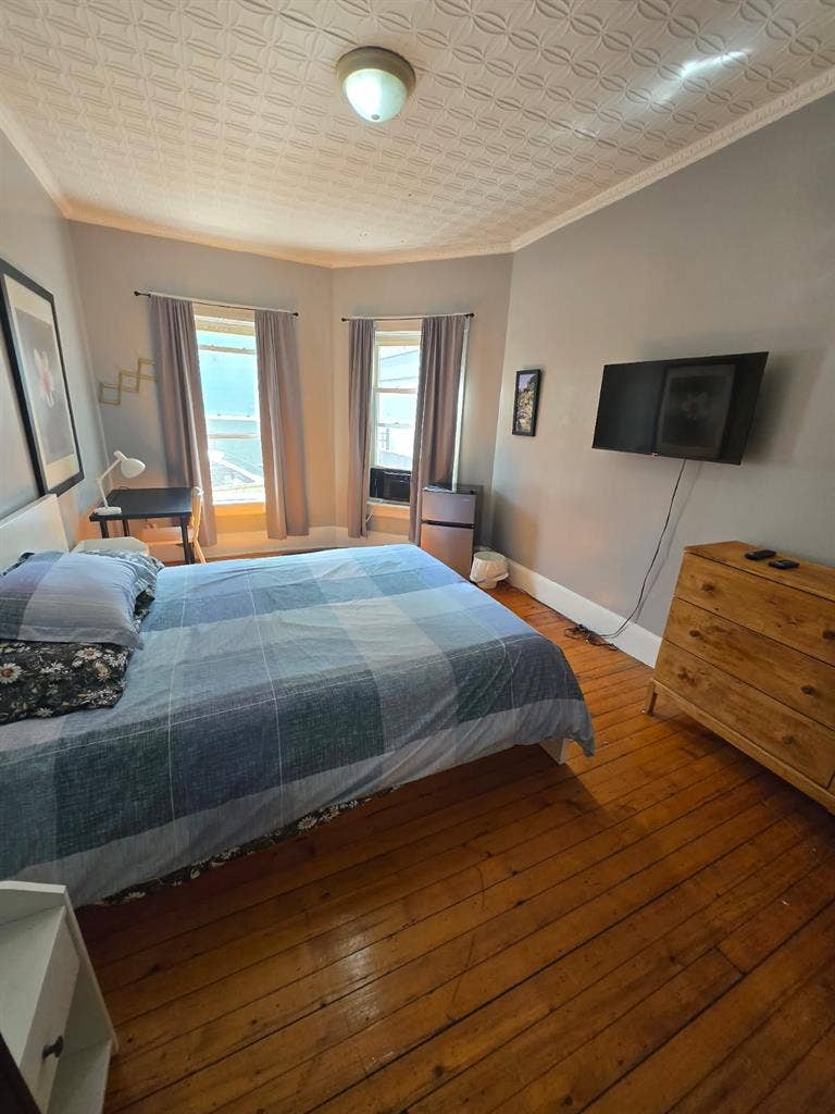 Furnished room in Federal Hill