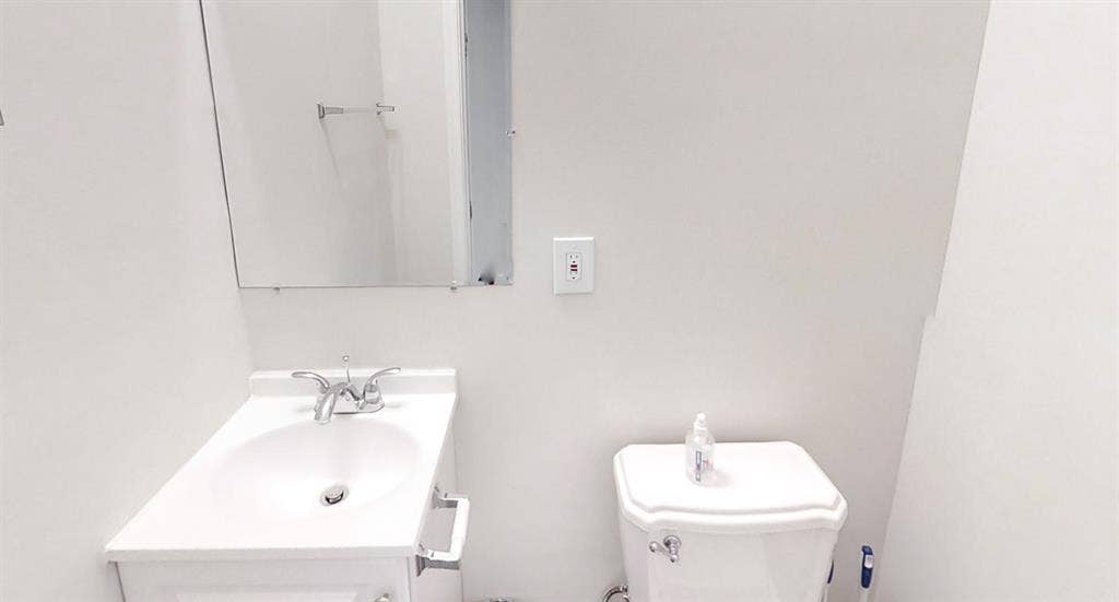 8 BR in Petersburg