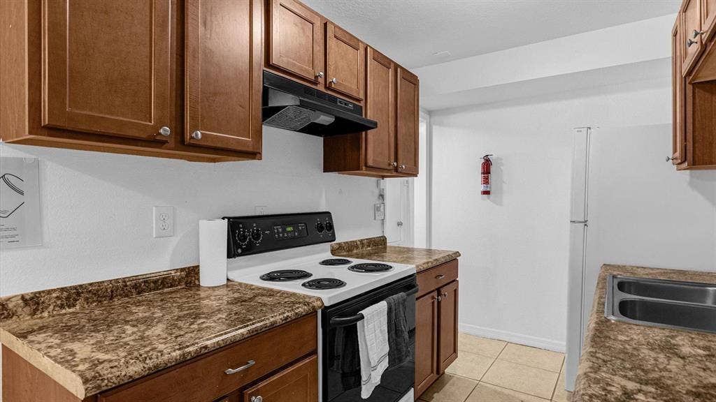 6 BR in Winter Garden