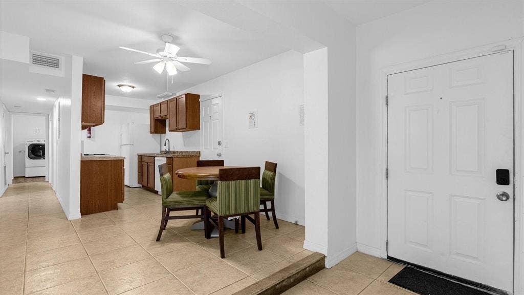 6 BR in Winter Garden