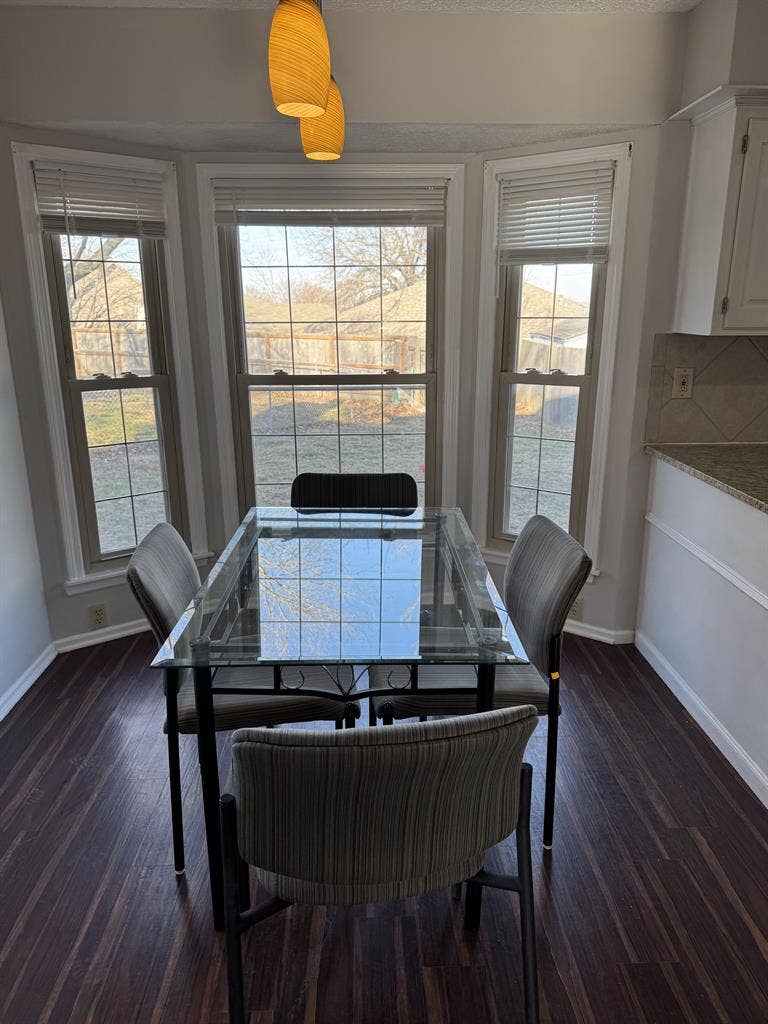 5 BR in Blue Springs