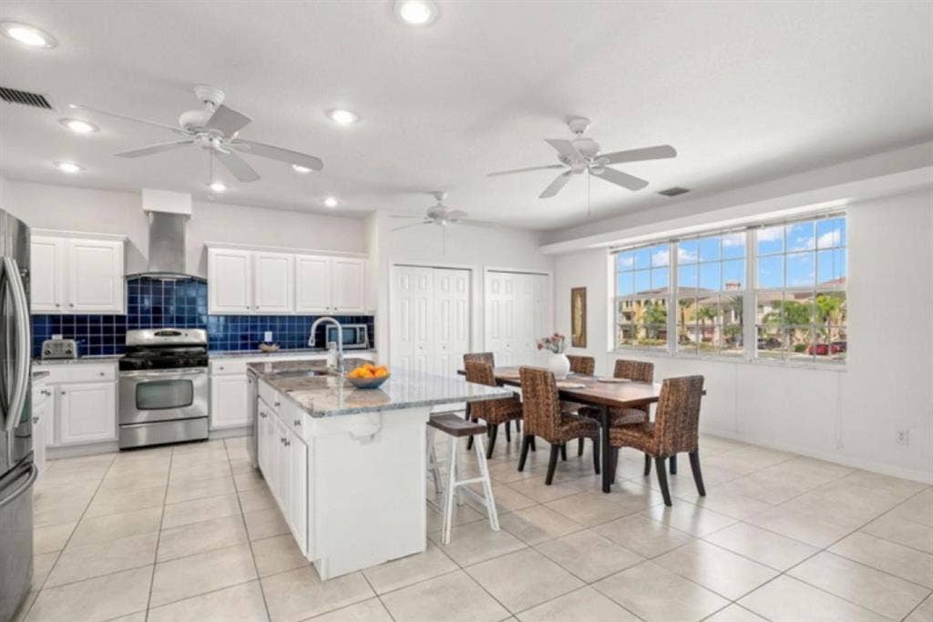 5 BR in Apollo Beach