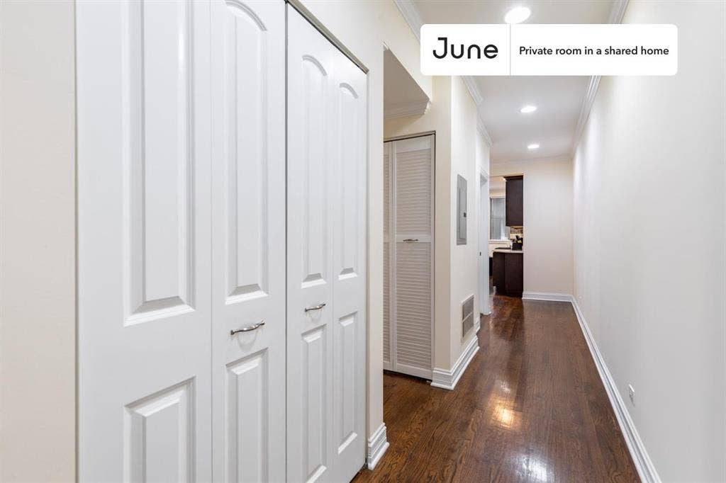 4 BR in Chicago