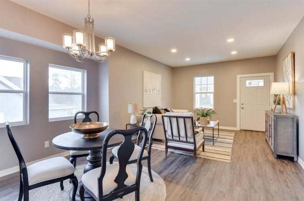 Looking for a roommate