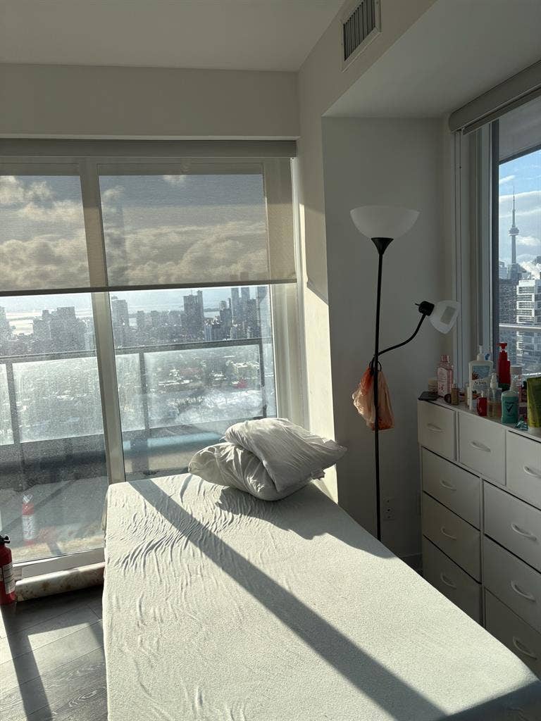 Room near Downtown