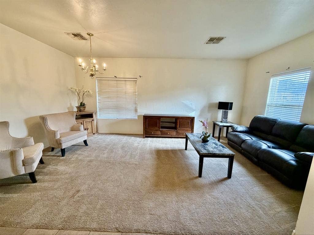 Beautiful fully furnished home!!
