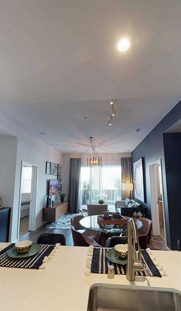 Looking for roommate!