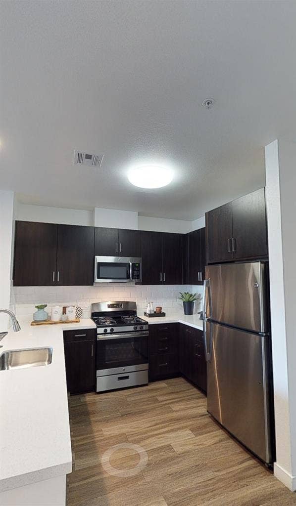 Looking for roommate!