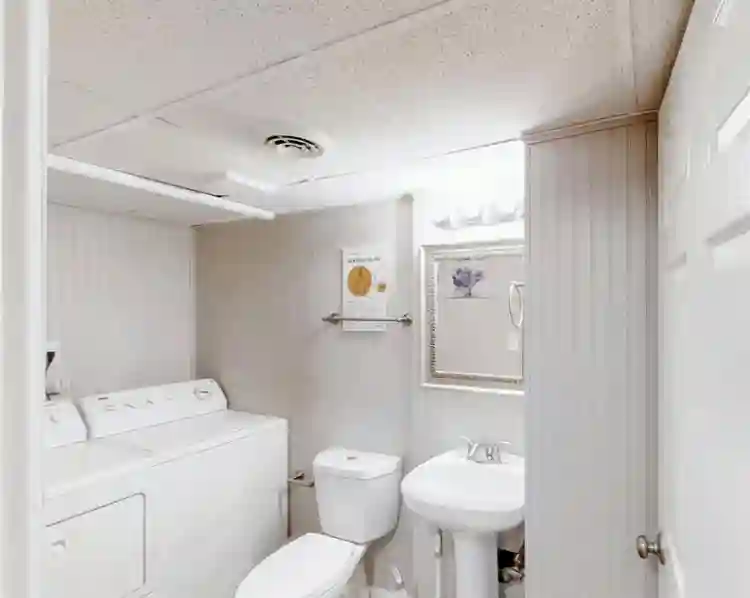 5 BR in College Park