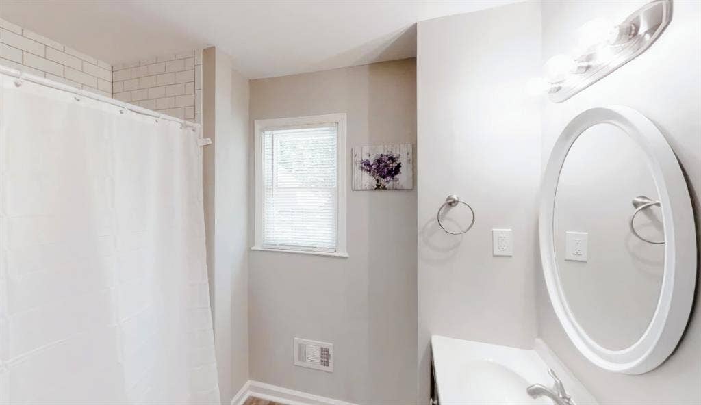 5 BR in College Park