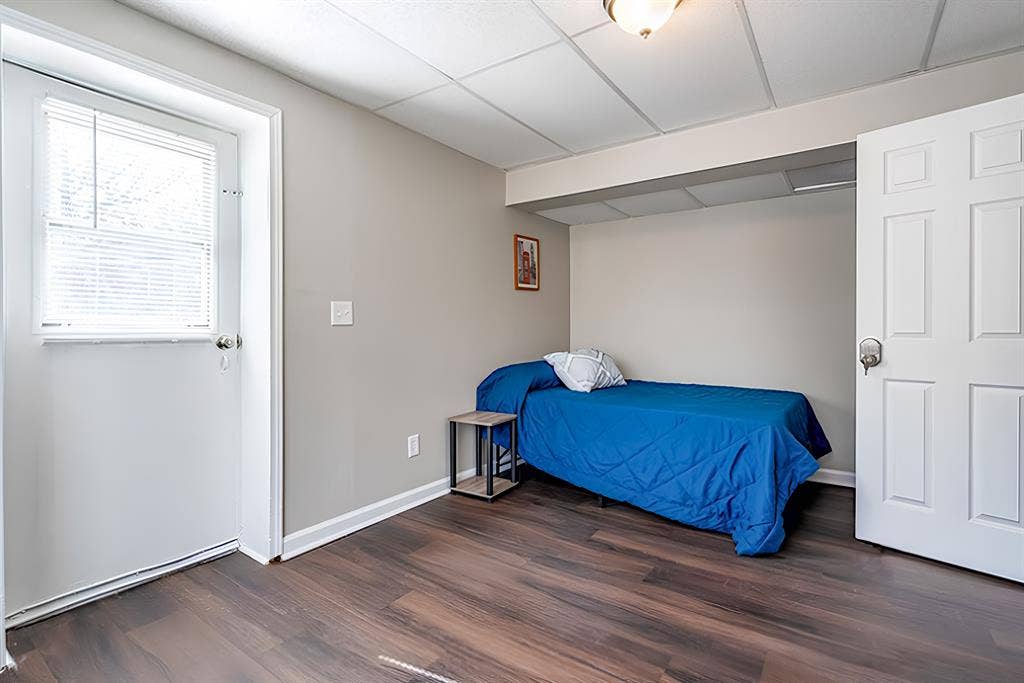 9 BR in College Park