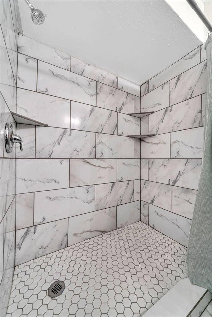 6 BR in San Antonio