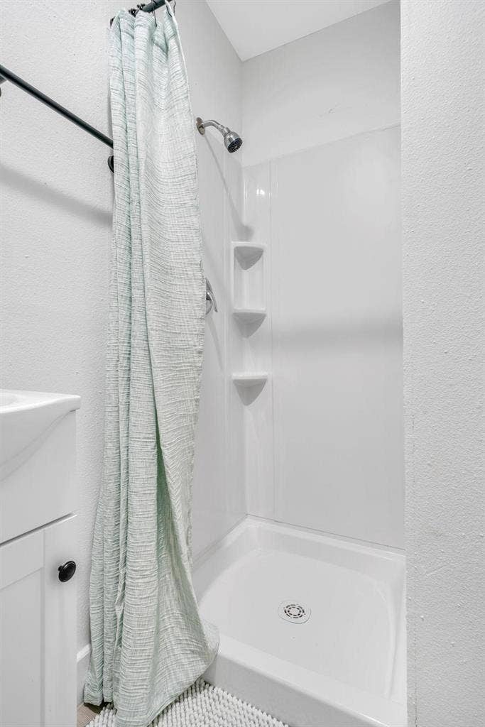 6 BR in San Antonio