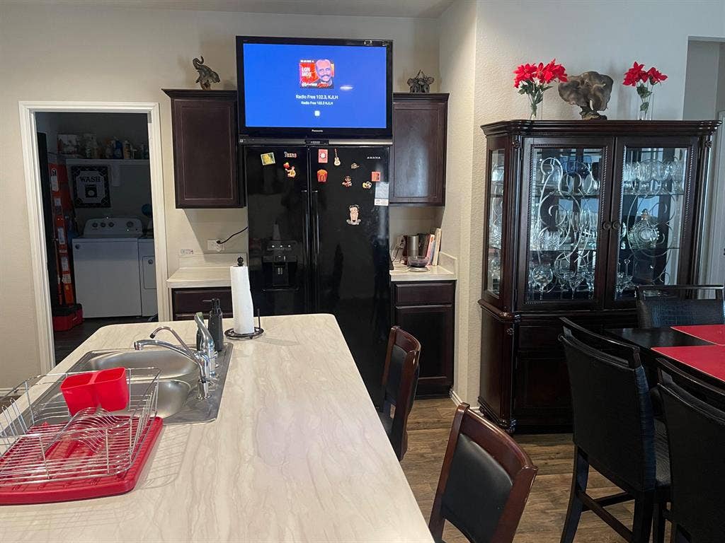 2 BR in Spring