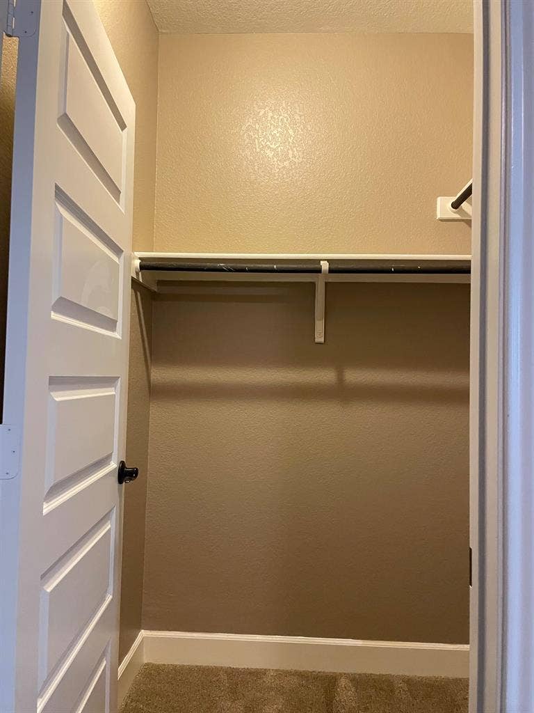 4 BR in Converse