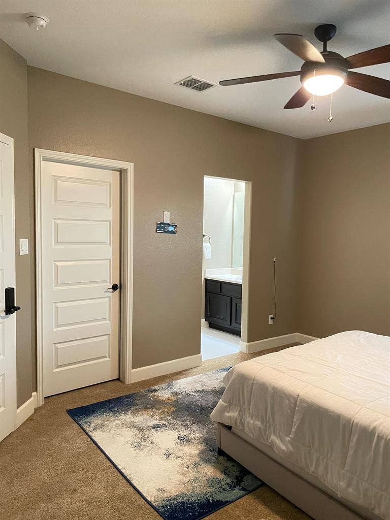 4 BR in Converse
