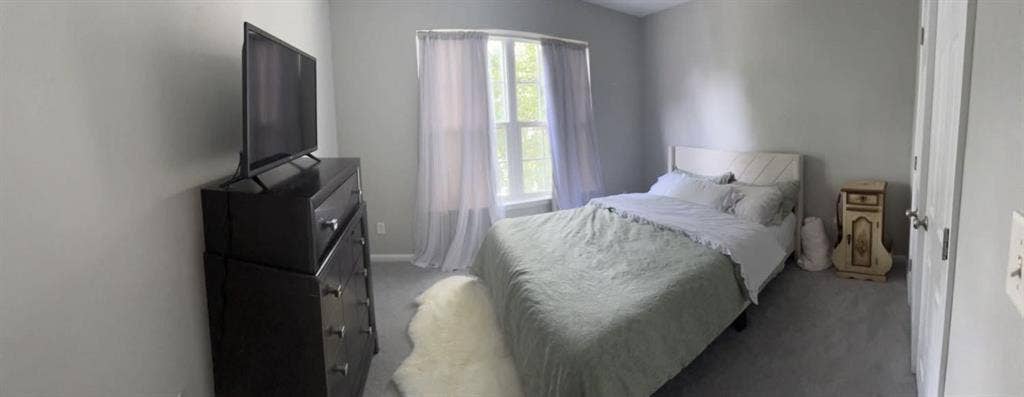 Single room for rent FEMALES ONLY