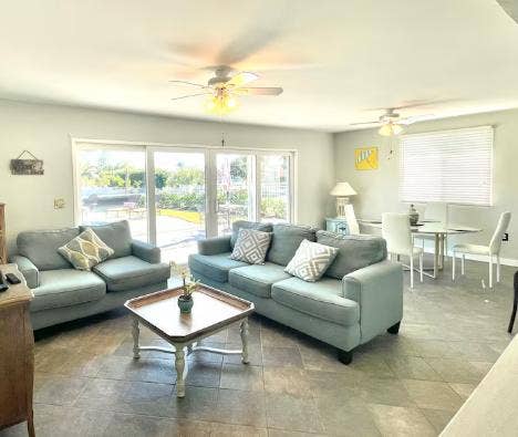 2 BR in Cape Coral
