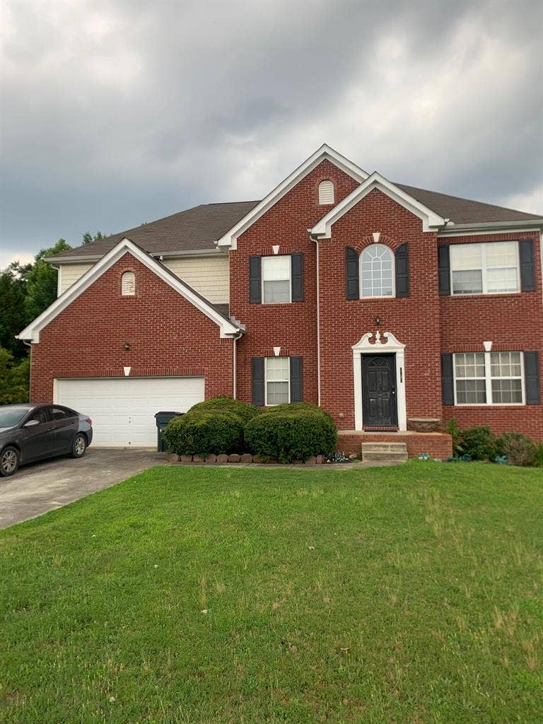 2 BR in Snellville