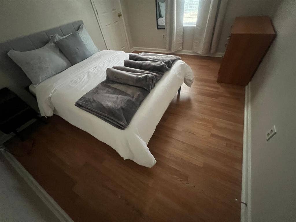 4 BR in Durham