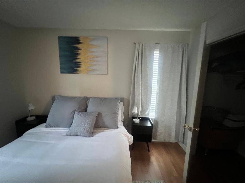 4 BR in Durham