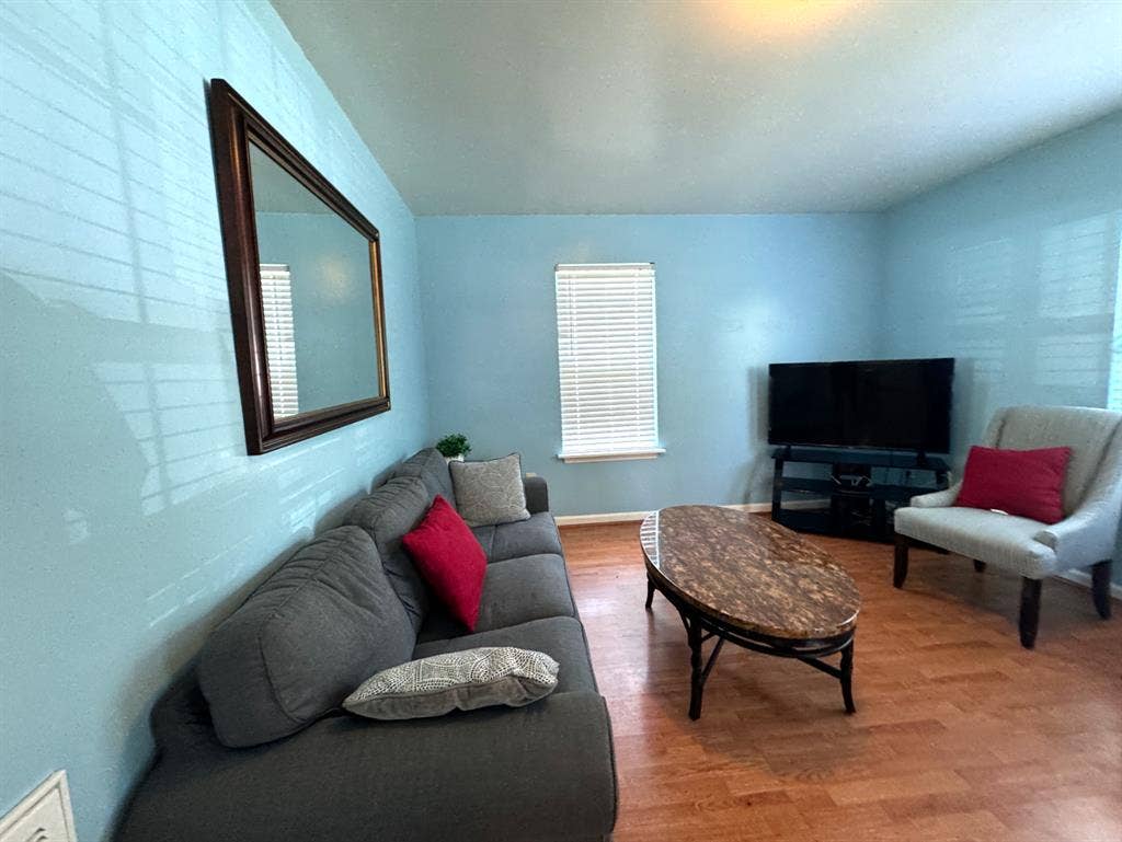 4 BR in Durham