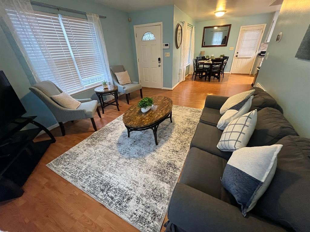 4 BR in Durham