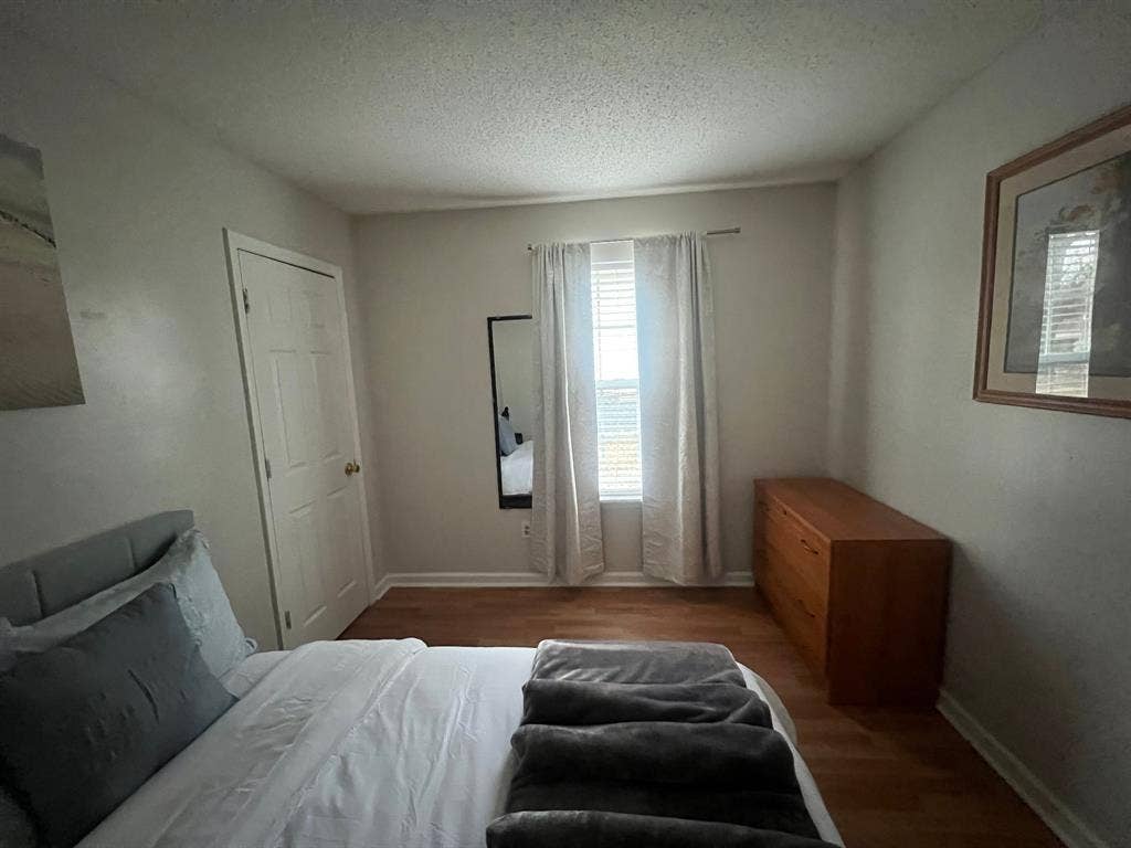 4 BR in Durham