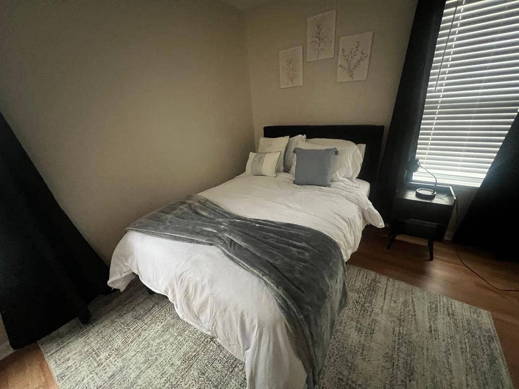 4 BR in Durham