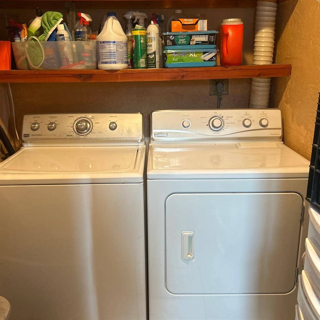 Private  Bath Room For Rent!