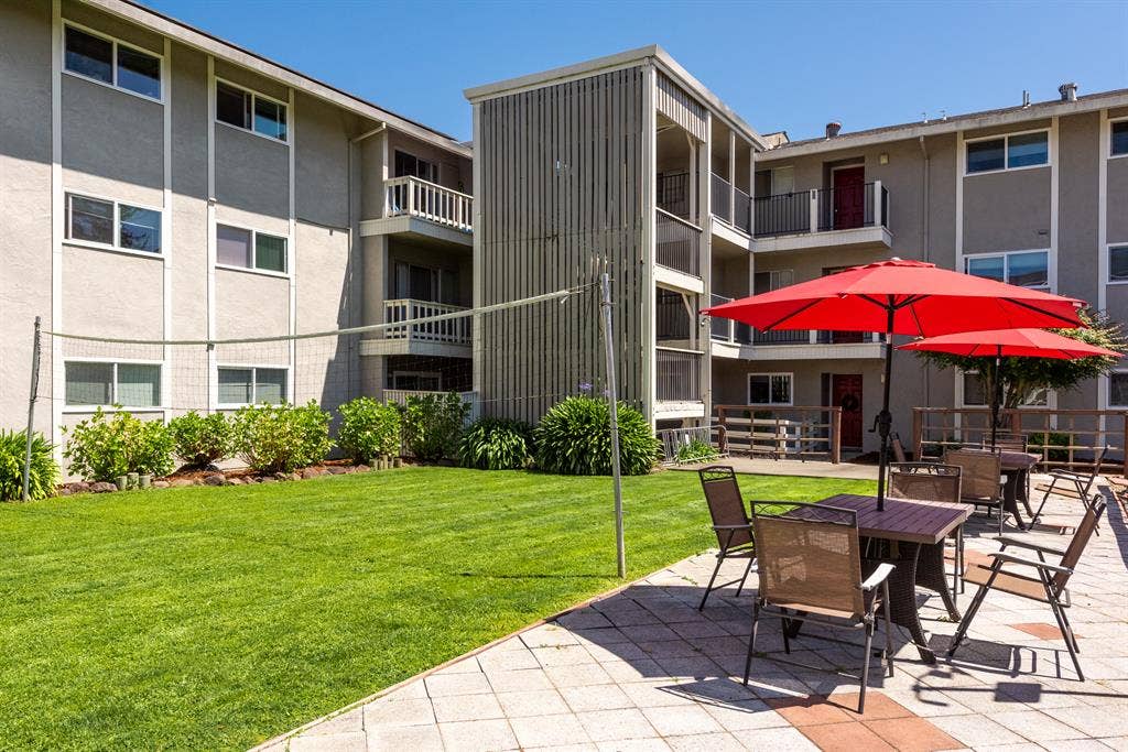 Affordable Rooms in with co-living