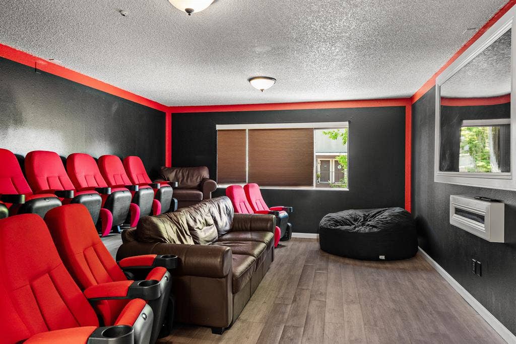 Affordable Rooms in with co-living