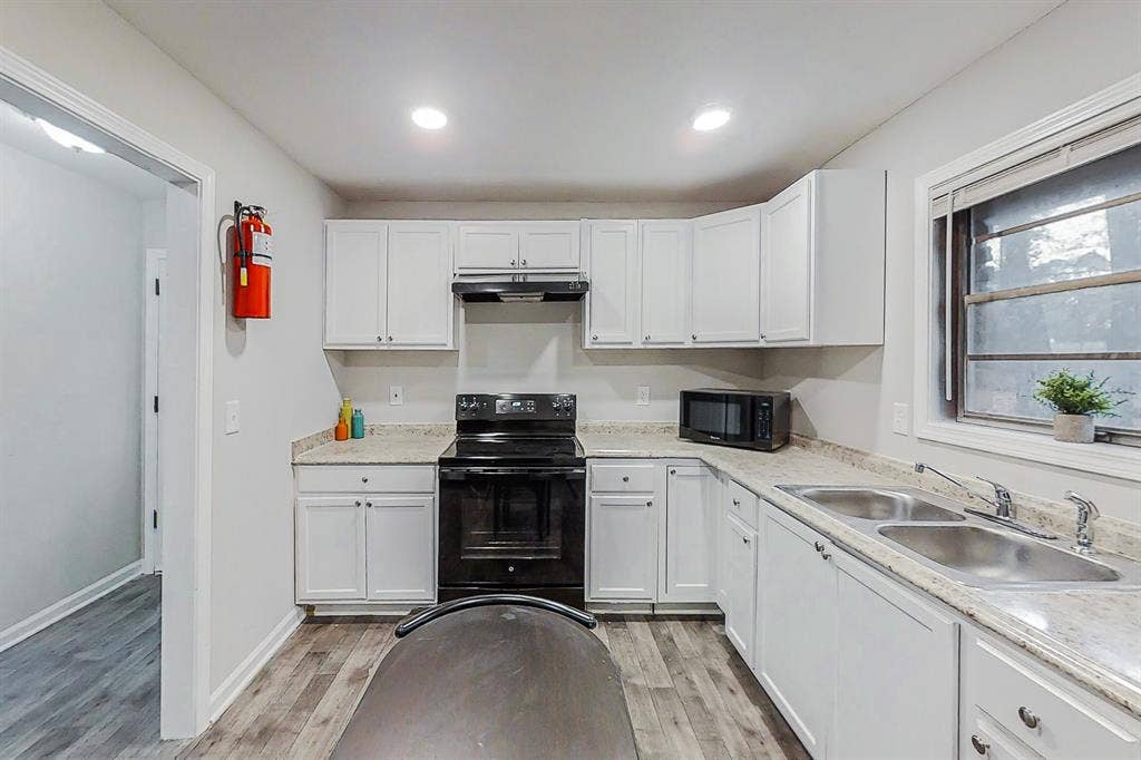 8 BR in Atlanta