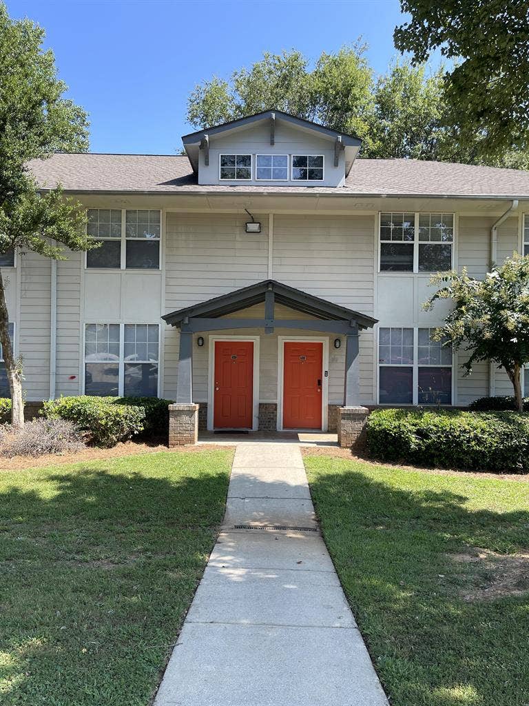 3 BR in Atlanta