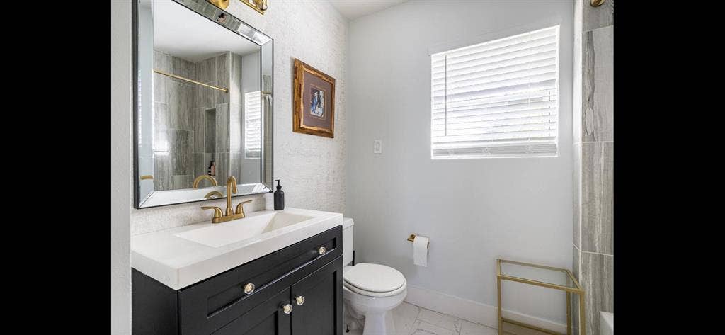 3 BR in Houston