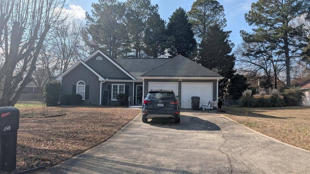 3 BR in Loganville