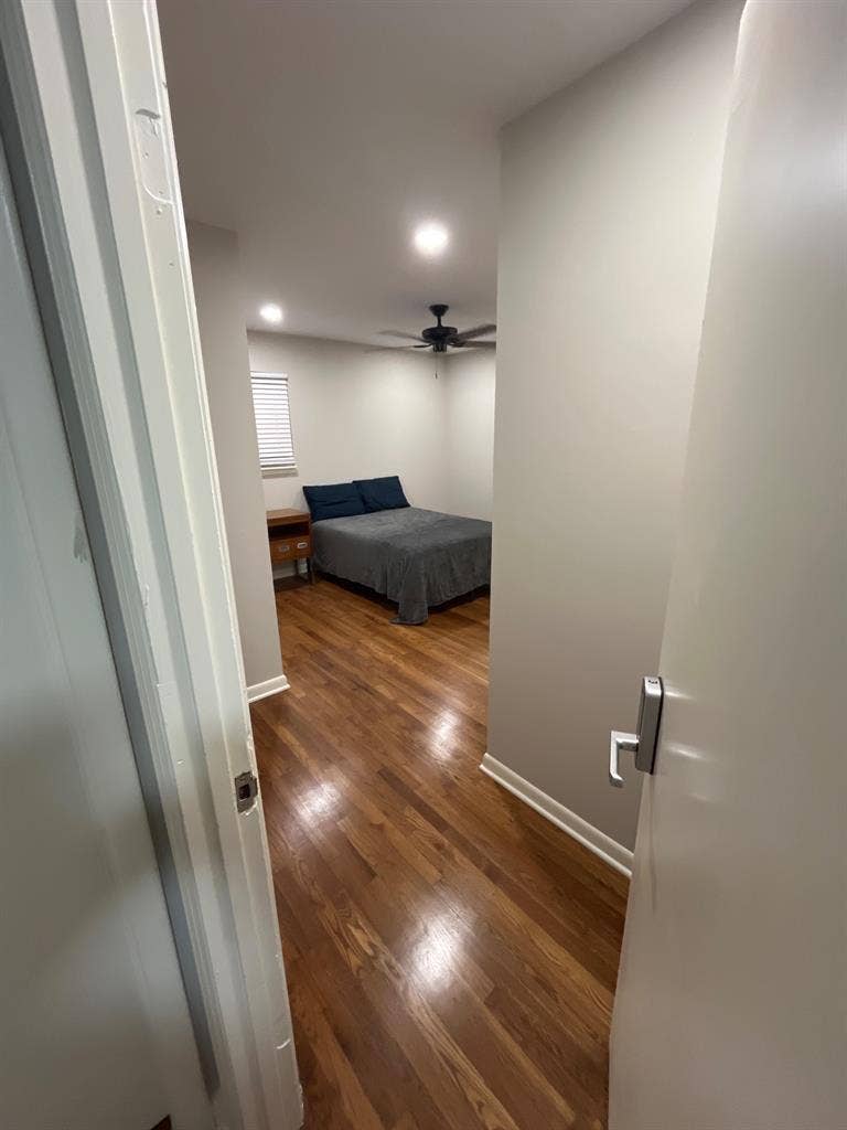 4 BR in Riverdale