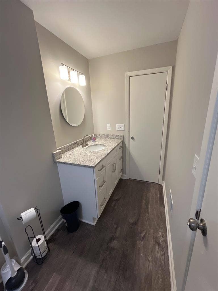 4 BR in Riverdale