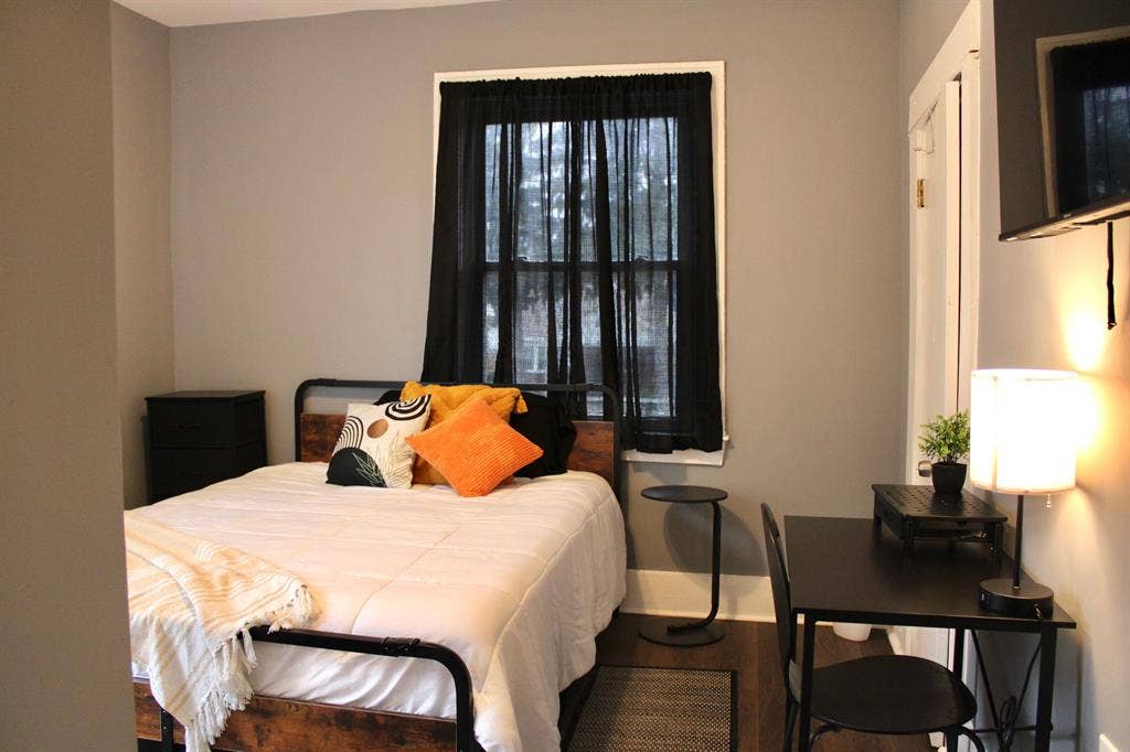 6 BR in Baltimore