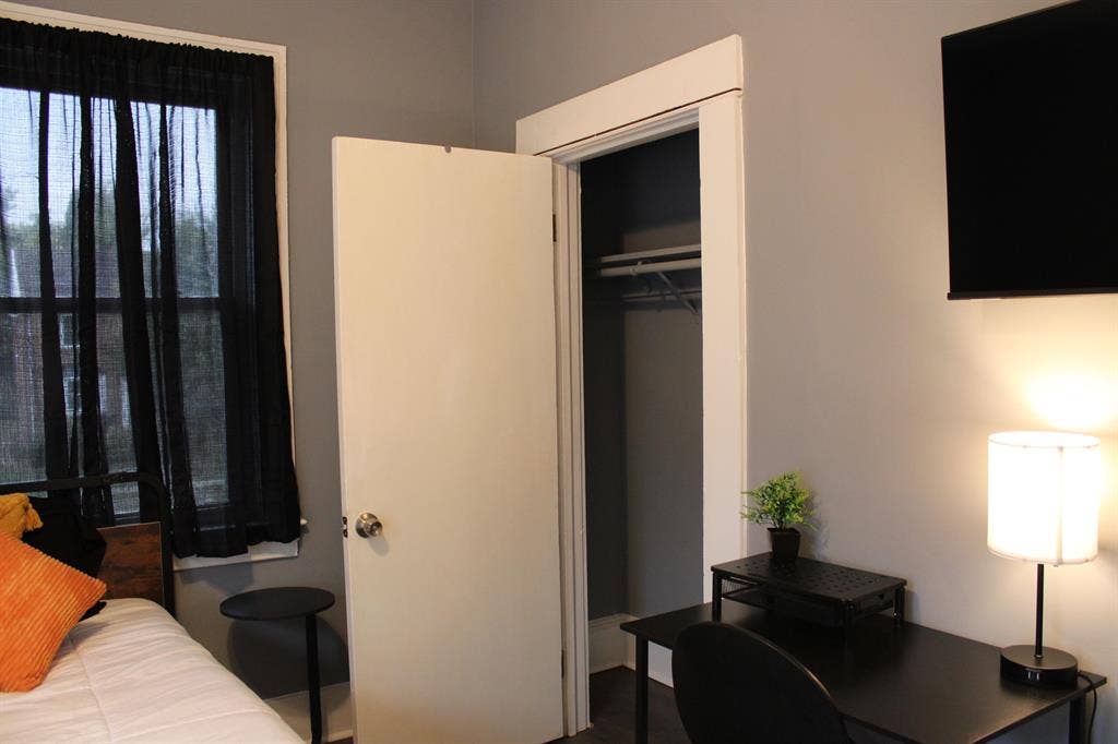 6 BR in Baltimore
