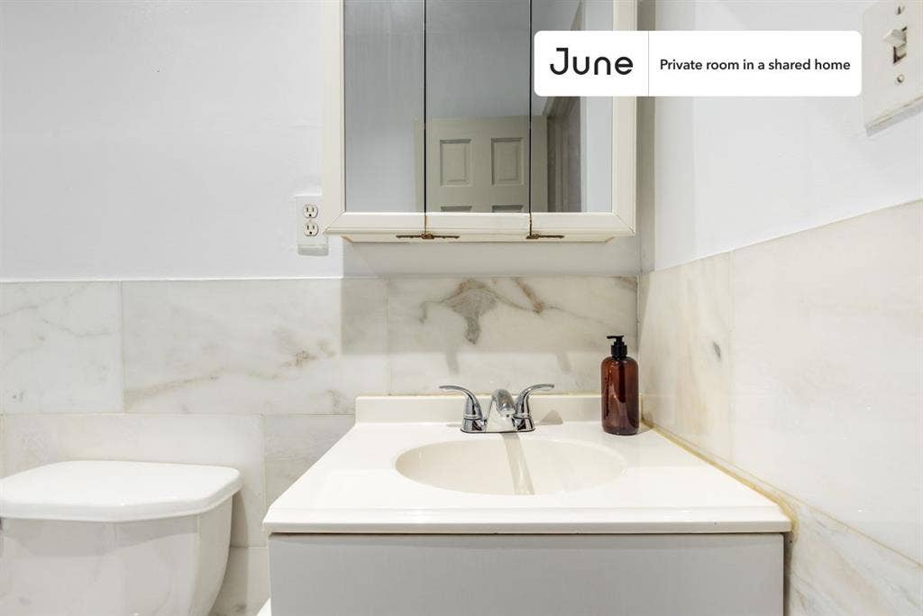 2 BR in New York City