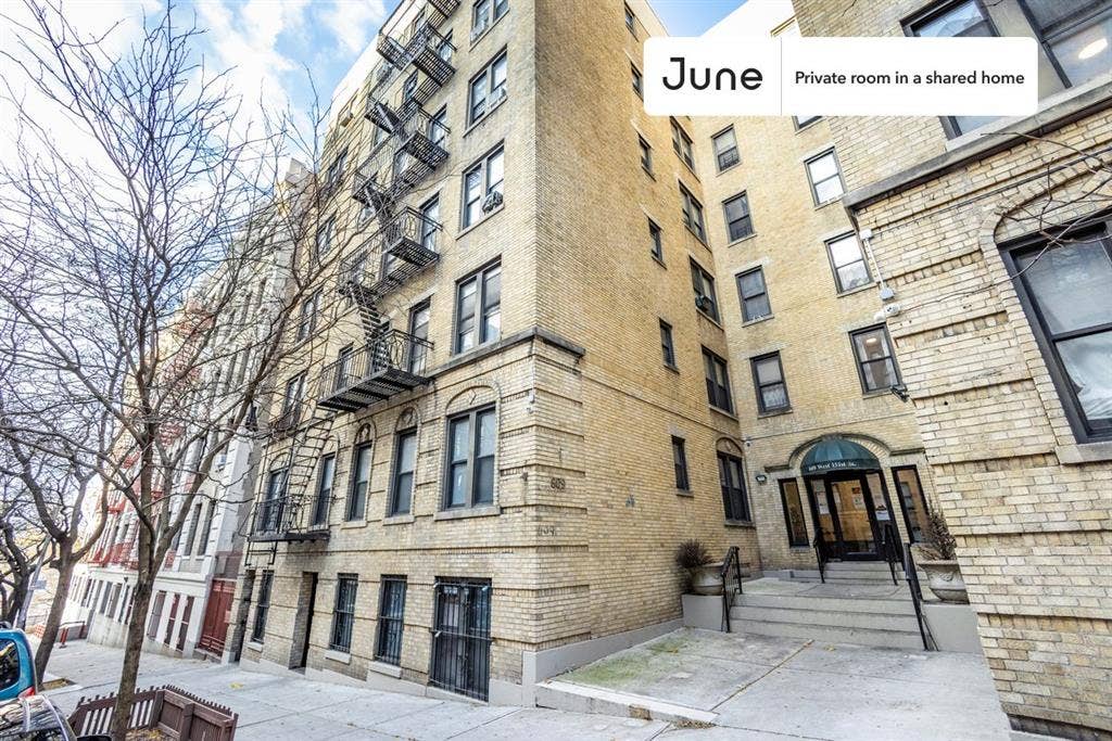 2 BR in New York City